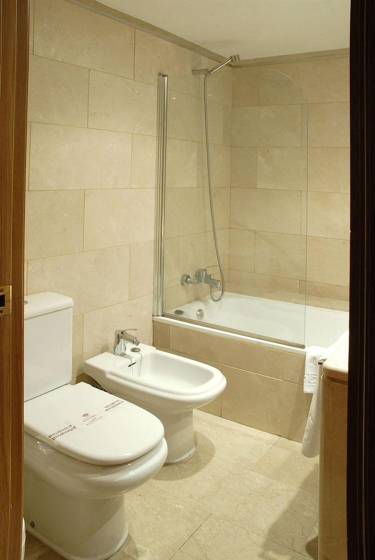 Reyes Católicos Hotel Sevilla Kültér fotó